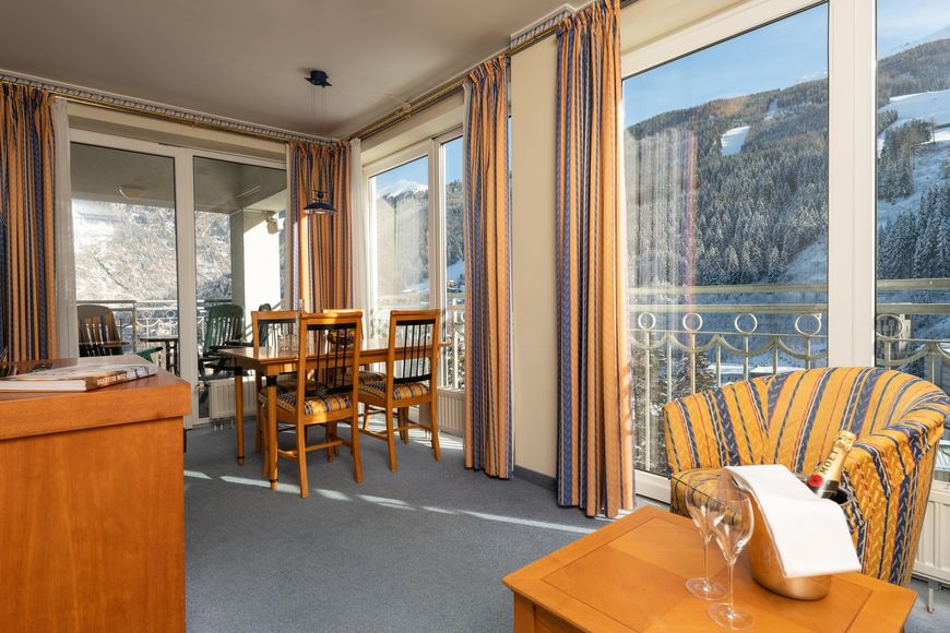 Mondi Holiday Hotel Bellevue - Apartment - Bad Gastein