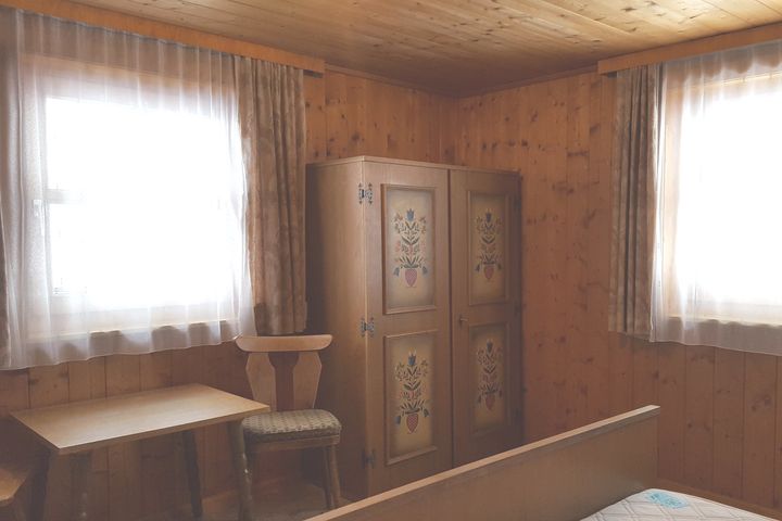 Doppelzimmer Du, WC auf Gang (ca. 15 m²), OV