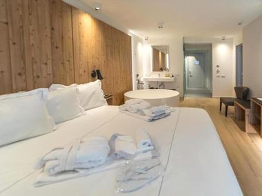 Hotel White Angel