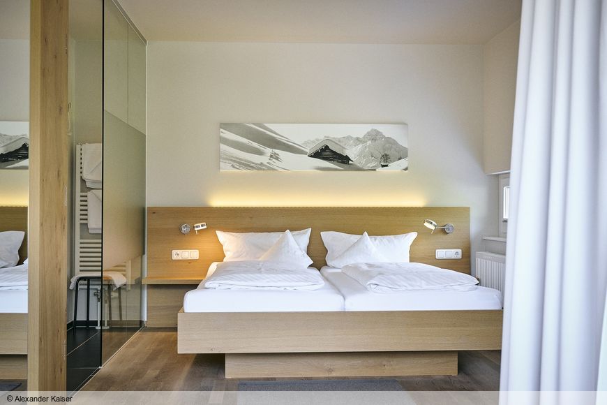 Dvoulůžkov&yacute; pokoj pro jednu osobu, sprcha/WC (cca 20 m&sup2;, Moonetbl&uuml;amle, standard), P