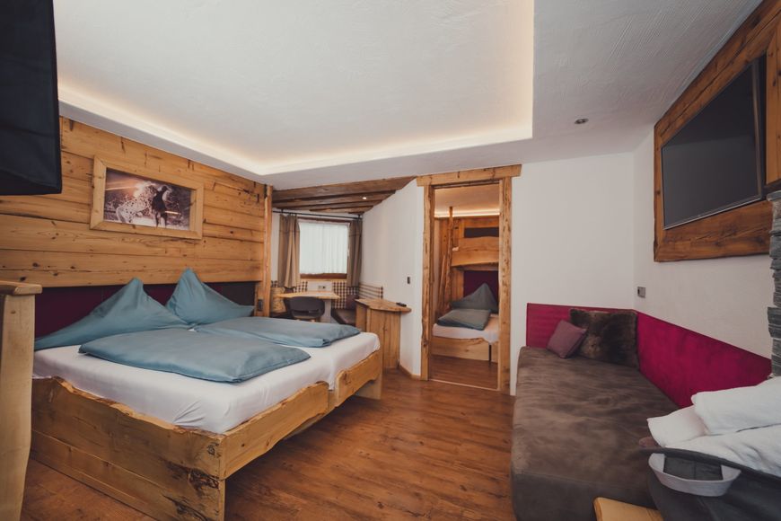 Dvoulůžkový pokoj, sprcha/WC (17 - 20 m²), P Cover Photo