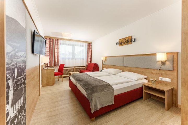Doppelzimmer/Zustellb. Du/WC (ca. 25 m²), ÜF