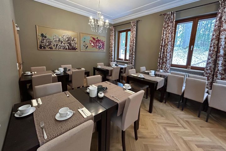 Doppelzimmer/Zustellb. Du/WC (Chic, ca. 25 m²), ÜF