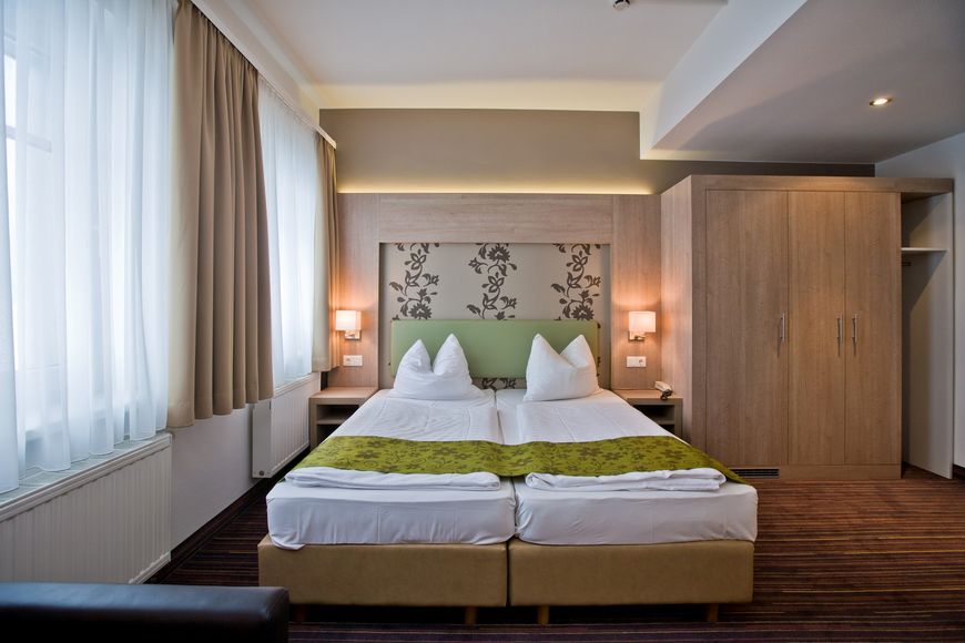 Dvoulůžkov&yacute; pokoj, sprcha/WC (cca 18 m&sup2;), AI Ultra