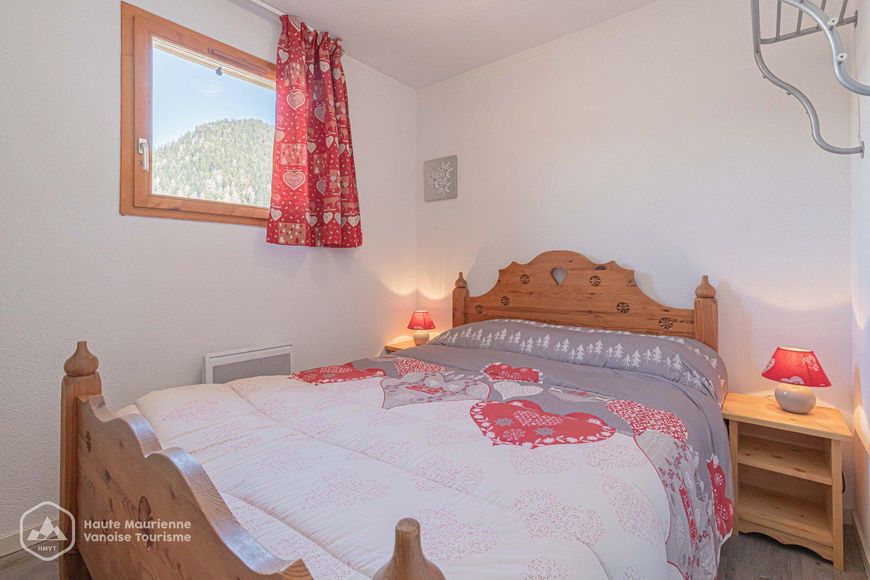Apartm&aacute;n - 12 os. (cca 90 m&sup2;, CHAZB7), BS