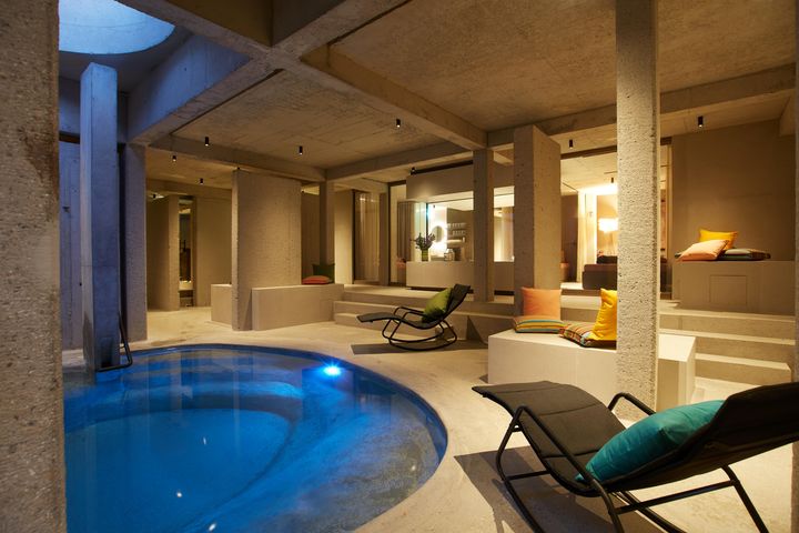 Doppelzimmer Du/WC (ca. 25 m²), ÜF