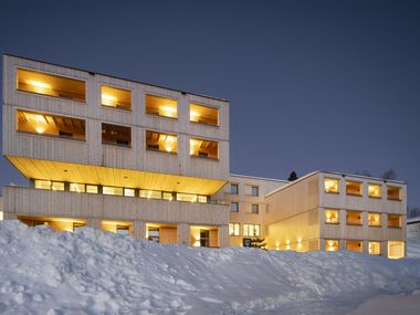 JUFA Hotel Laterns in Laterns