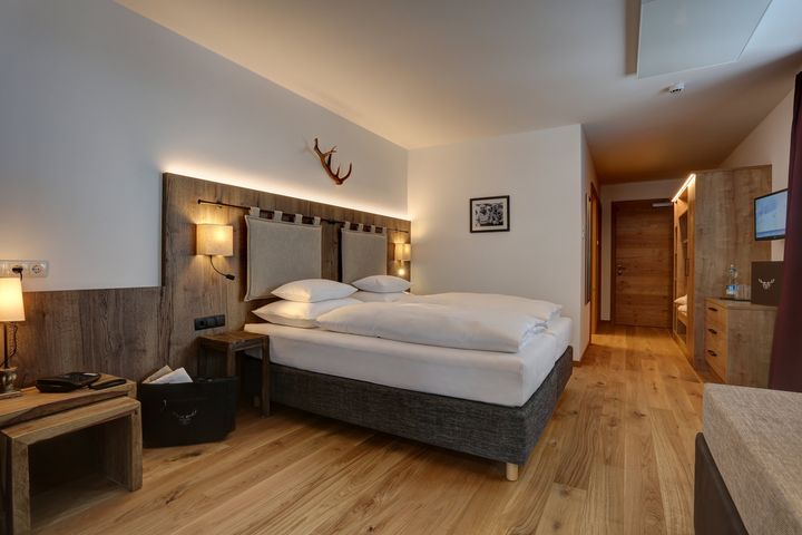 Doppelzimmer/Zustellbett Du/WC (ca. 29 m², Edelweis), HP PLUS