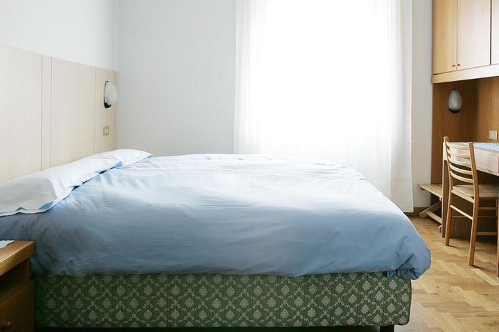 Doppelzimmer/Zustellbett Du/WC, ÜF