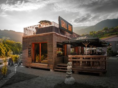 Eiger Lodge