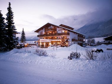Landhotel J&auml;ger