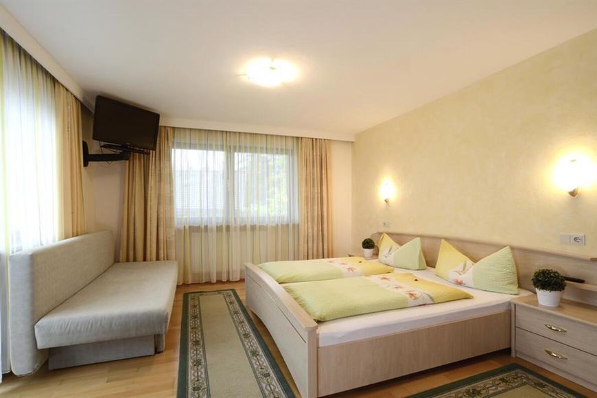 Apartmán - 12 os. (cca 145 m²), BS Cover Photo