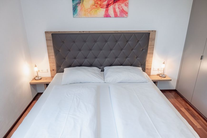 Apartm&aacute;n - 6 os. (cca 66 m&sup2;), BS