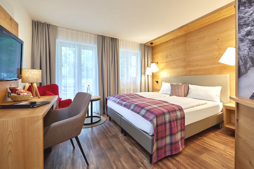Dvoulůžkov&yacute; pokoj, sprcha/WC (cca 22 m&sup2;, Economy), P