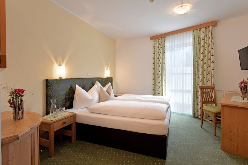 Jednolůžkový pokoj, sprcha/WC (cca 11 m²), P Cover Photo