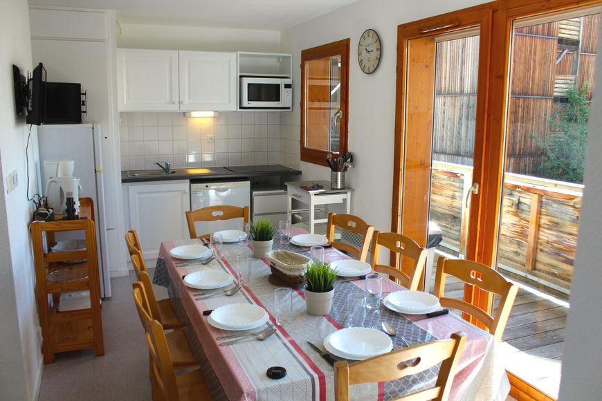 Apartm&aacute;n - 10 os. (cca 48 m&sup2;, DP45), BS
