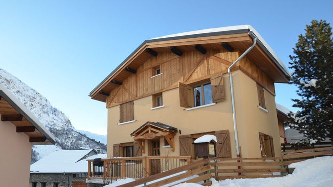 Chalet De Manou