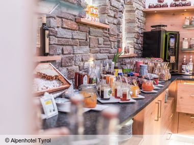 Alpenhotel Tyrol (Adults Only)