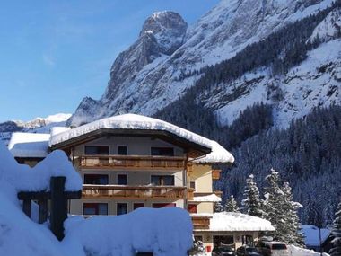 Dolomites Inn in Canazei
