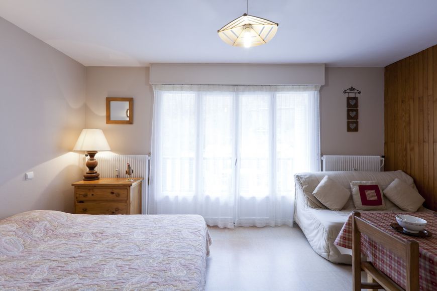 Apartm&aacute;n - 4 os. (cca 37 m&sup2;, ROY301), BS