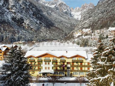 Alle Dolomiti Boutique Lake Hotel in Molveno