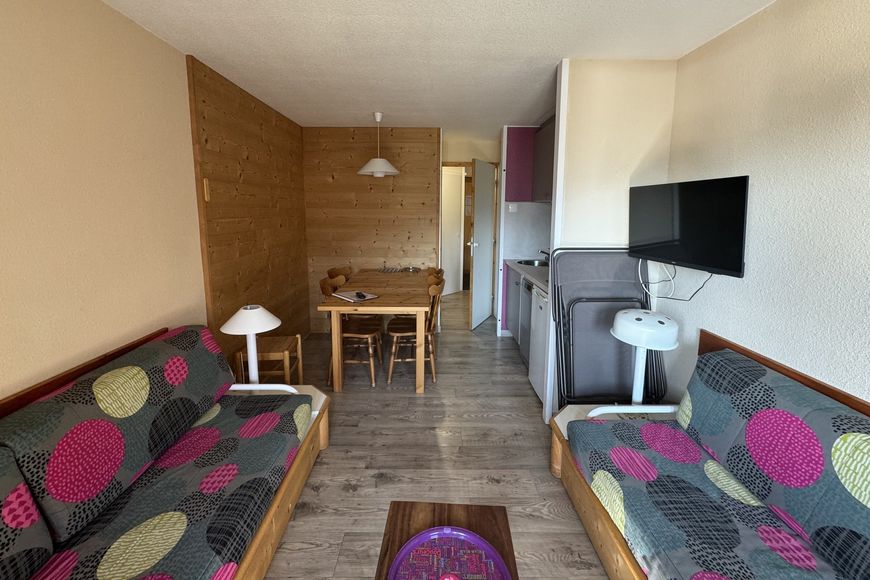 Apartm&aacute;n - 5 os. (cca 28 m&sup2;, PL-PEG206), BS