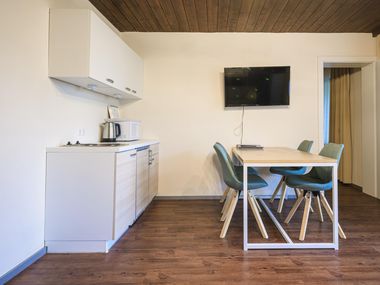 ROJ Rooms & Suites