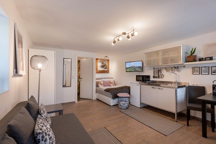 Studio - 2 os. (cca 25 m&sup2;), BS