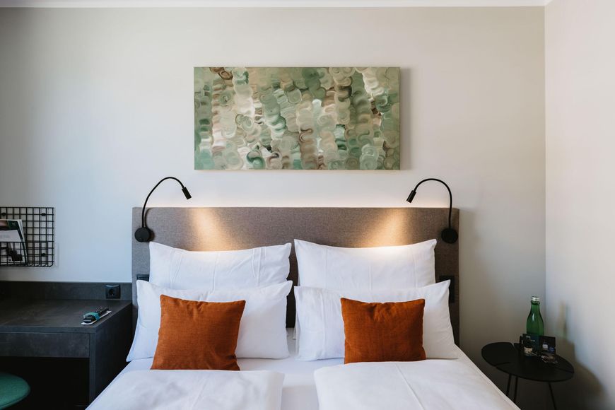 Dvoulůžkov&yacute; pokoj, sprcha/WC (cca 18 m&sup2;, economy), S