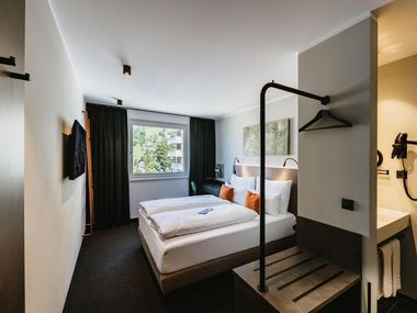 Night Inn Hotel