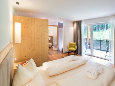 Waldrast &ndash; Forestside Living