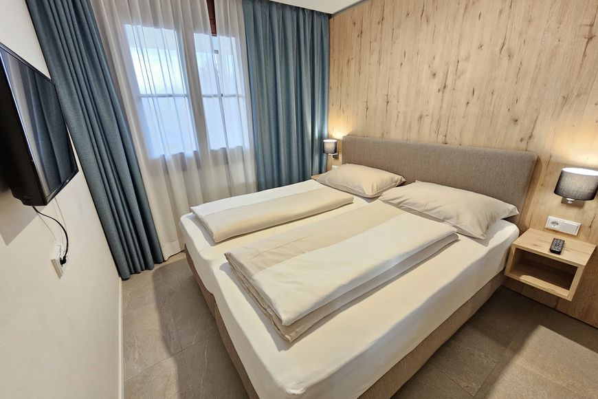 Apartm&aacute;n - 4 os. (cca 50 m&sup2;), BS
