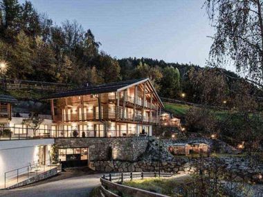 Presulis Hideaway Apartments