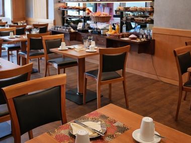 ROJ Rooms & Suites