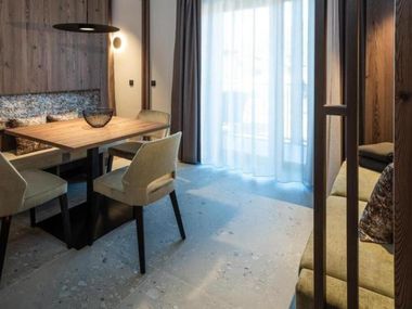 Corones Suites