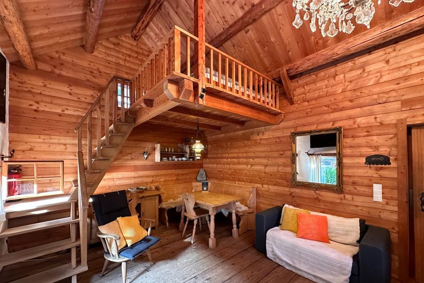 Chalet - 3 os. (max. 2 dos. + 1 d&iacute;tě), BS