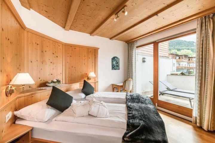 🏨 Votre hébergement - Jours 1 à 7