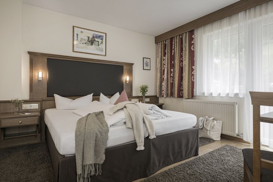 Dvoulůžkov&yacute; pokoj pro jednu osobu, sprcha/WC (cca 21 m&sup2;, Bergkristall), P PLUS
