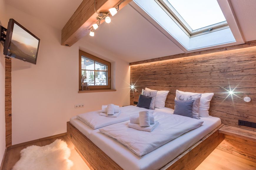 Apartm&aacute;n - 7 os. (cca 130 m&sup2;, Top 1, max. 6 dos. + 1 d&iacute;tě), BS