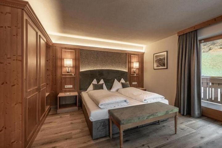 🏨 Votre hébergement - Jours 1 à 7