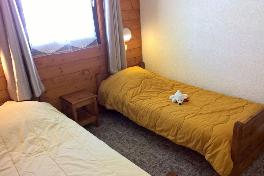 Apartm&aacute;n - 4 os. (cca 27 m&sup2;, VI81V), BS