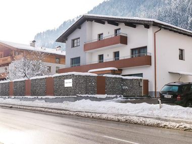 Apart Steiner in Strass