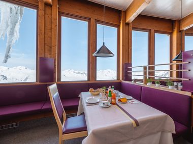 Glacier Hotel Grawand