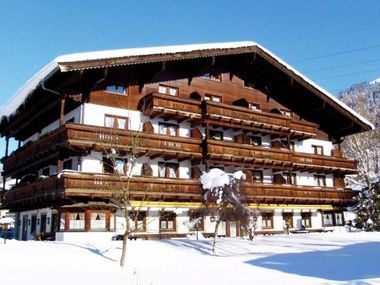 Kaiserhotel Kitzbühler Alpen in Oberndorf