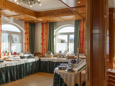 Hotel Lebzelter