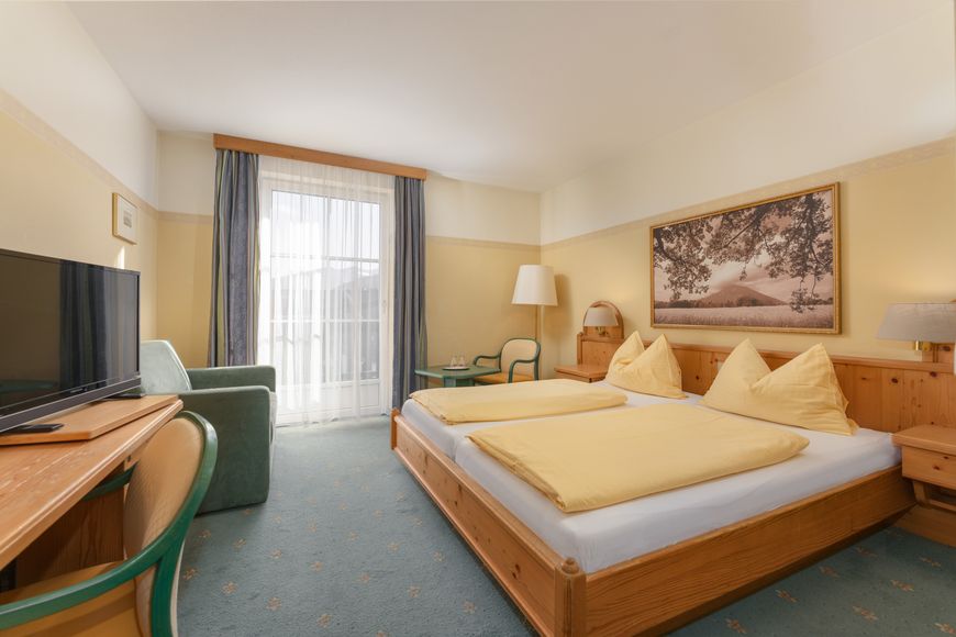Dvoulůžkov&yacute; pokoj/2x přist., sprcha/WC (22 - 28 m&sup2;, Zauchensee/Altenmarkt), P