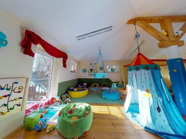 Smiley&acute;s Fluss-Chalets