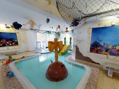 Smiley&acute;s Fluss-Chalets