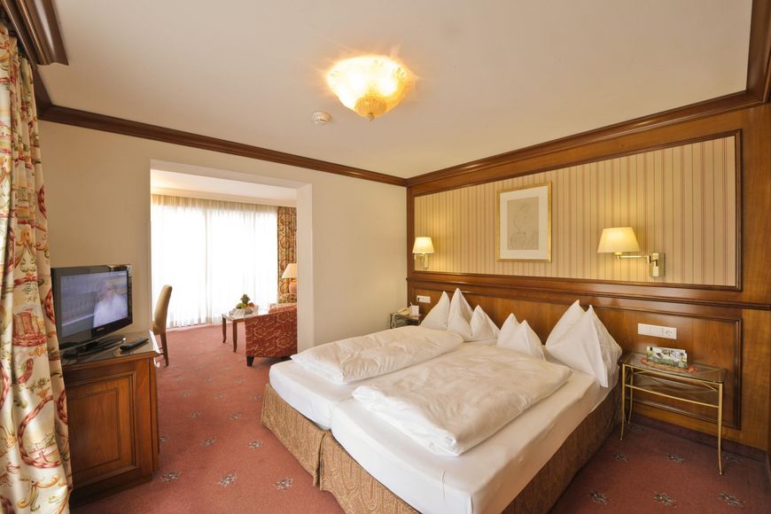 Dvoulůžkov&yacute; pokoj/2x přist., sprcha/WC (cca 35 m&sup2;, max. 2 dos. + 2 děti), PP