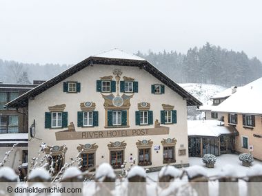 River Hotel Post, Kiens